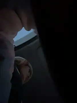 Snapshot of LavenderHot chatting on January 16, 2026, 2:15 am LavenderHot online show from January 16, 2026, 2:15 am