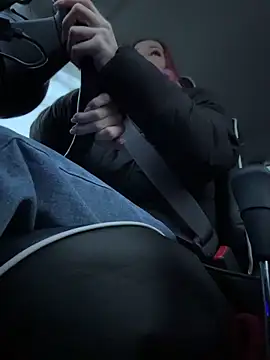 Snapshot of LavenderHot chatting on February 1, 2026, 2:10 am LavenderHot online show from February 1, 2026, 2:10 am