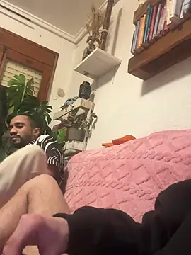 Snapshot of EnricoGio chatting on March 2, 2025, 7:19 pm EnricoGio online show from March 2, 2025, 7:19 pm