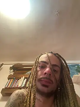 Snapshot of EnricoGio chatting on February 25, 2025, 6:47 am EnricoGio online show from February 25, 2025, 6:47 am