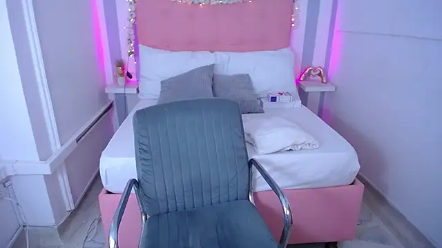 Hanna alcazar online show from March 6, 2025, 12:10 am