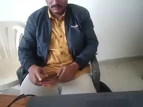 naughtymike0007 online show from November 15, 2025, 8:51 am