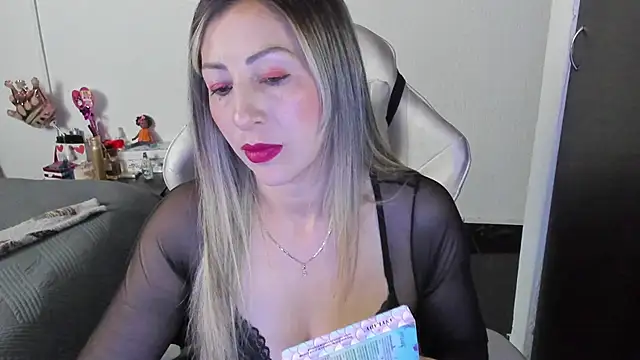 Andreina Suann online show from January 10, 2026, 3:07 pm