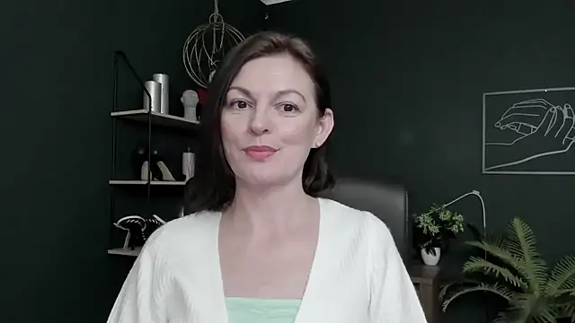 VivianWILD online show from May 29, 2026, 6:41 am