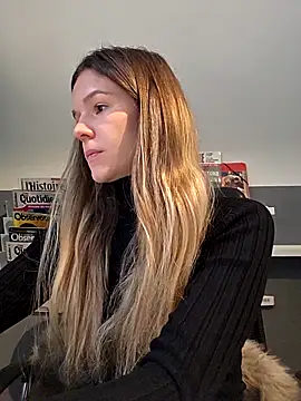 lucie mehott online show from December 2, 2025, 8:27 am