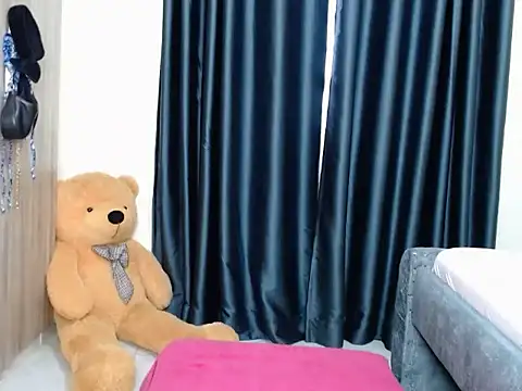 TeenieReeny online show from January 11, 2026, 2:35 pm