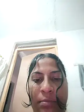 Giselabrunette25 online show from January 18, 2026, 3:26 pm