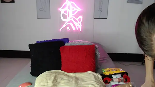 Rihana14 online show from March 11, 2026, 10:59 pm