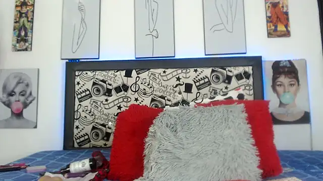Rihana14 online show from June 1, 2026, 8:41 pm