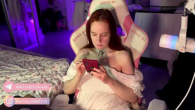 Snapshot of pearl_princess_ chatting on January 23, 2025, 12:57 am pearl princess online show from January 23, 2025, 12:57 am