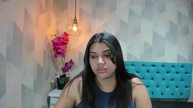Snapshot of LindaBreeS chatting on May 31, 2026, 3:51 pm LindaBreeS online show from May 31, 2026, 3:51 pm