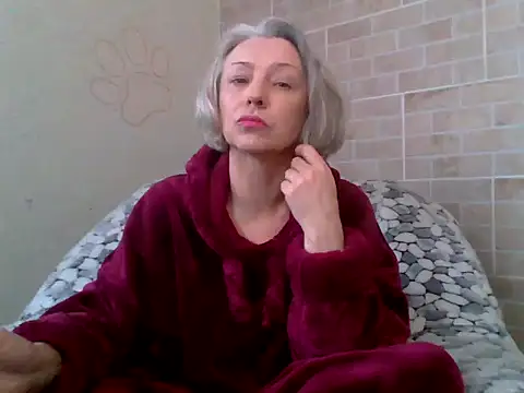 Lorie Carrie online show from January 9, 2026, 11:17 am