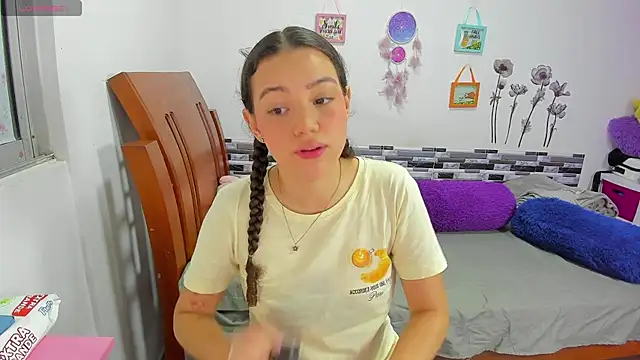 Angela hank2 online show from May 14, 2026, 12:18 am