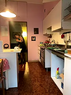 Snapshot of Sunbelxx chatting on October 30, 2025, 8:34 am Sunbelxx online show from October 30, 2025, 8:34 am