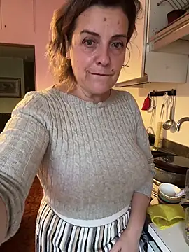 Snapshot of Sunbelxx chatting on October 20, 2025, 7:42 am Sunbelxx online show from October 20, 2025, 7:42 am