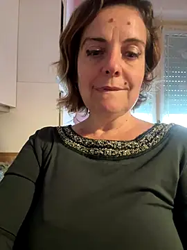 Snapshot of Sunbelxx chatting on October 14, 2025, 10:16 am Sunbelxx online show from October 14, 2025, 10:16 am