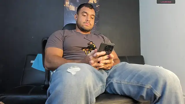 Snapshot of Big_furry_bear13 chatting on June 29, 2026, 10:37 am Big furry bear13 online show from June 29, 2026, 10:37 am