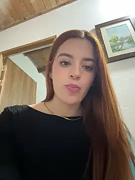 Snapshot of Bellacrox chatting on November 19, 2025, 2:44 am Bellacrox online show from November 19, 2025, 2:44 am