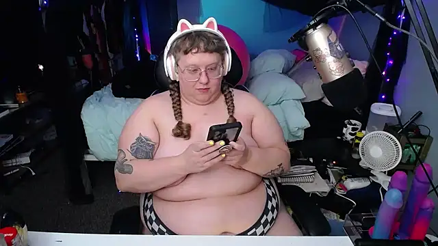 FatVeronica online show from March 3, 2025, 12:34 am