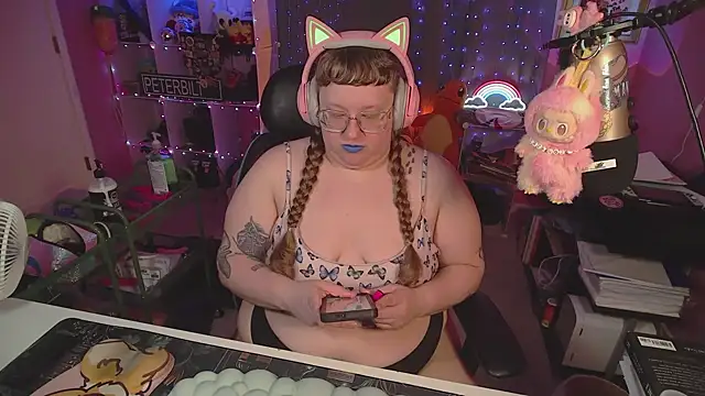 FatVeronica online show from March 27, 2026, 4:30 pm