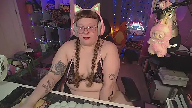 FatVeronica online show from March 24, 2026, 5:13 pm