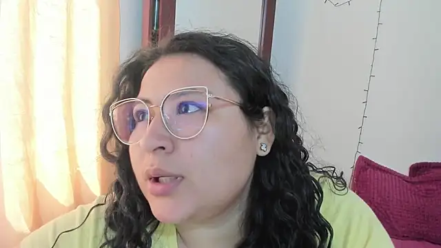 jessica hot 28 online show from October 15, 2025, 4:48 pm