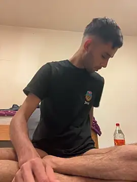 Kbadjauri online show from October 13, 2025, 7:37 pm