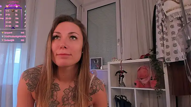 seilyfox online show from October 10, 2025, 6:03 am