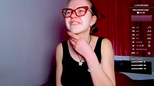 Sarah HS online show from December 30, 2024, 4:07 pm