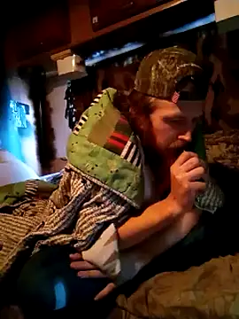 Snapshot of hothippie420 chatting on November 11, 2025, 9:53 pm hothippie420 online show from November 11, 2025, 9:53 pm