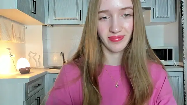 leslie my lovee online show from October 13, 2025, 7:04 pm