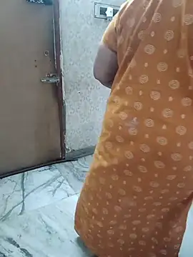 Ivy-09 online show from April 19, 2026, 5:19 am