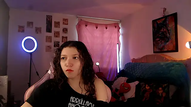 Snapshot of AllyDonfort chatting on March 27, 2026, 9:27 pm AllyDonfort online show from March 27, 2026, 9:27 pm