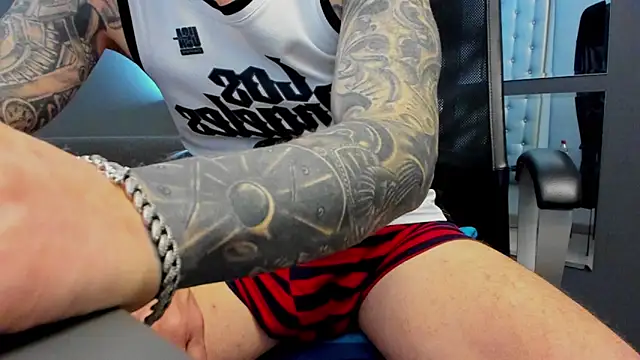 AronGrant online show from February 15, 2026, 10:25 am