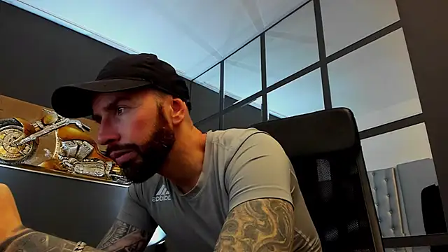 AronGrant online show from February 25, 2026, 10:04 am