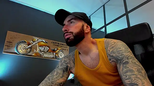 AronGrant online show from April 4, 2026, 8:32 am