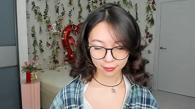 Snapshot of AgnieszkaBanana chatting on February 28, 2026, 1:05 am AgnieszkaBanana online show from February 28, 2026, 1:05 am