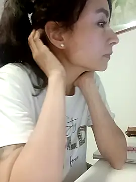 reme ark23 online show from November 10, 2025, 3:44 am