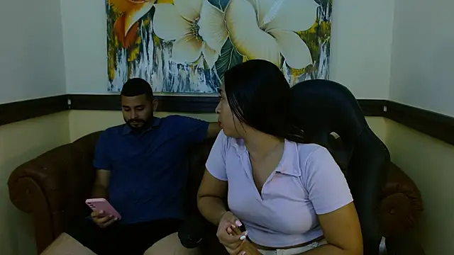 Snapshot of Juliana_And_Dave chatting on March 8, 2025, 4:06 pm Juliana And Dave online show from March 8, 2025, 4:06 pm