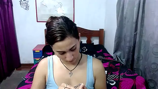LadyMilk003 online show from October 4, 2025, 2:29 pm