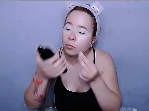 Snapshot of SubLayla01 chatting on June 11, 2026, 6:16 pm SubLayla01 online show from June 11, 2026, 6:16 pm
