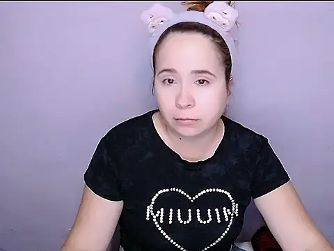 Snapshot of SubLayla01 chatting on July 9, 2026, 5:34 pm SubLayla01 online show from July 9, 2026, 5:34 pm