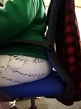 missthickness35 Pika online show from January 28, 2025, 1:49 pm