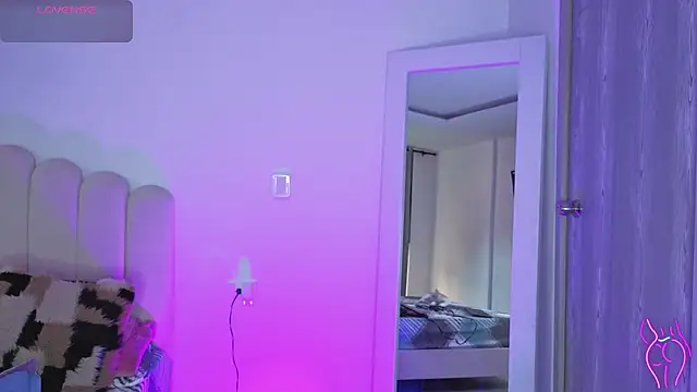 charlotte 002 online show from March 21, 2026, 5:06 pm