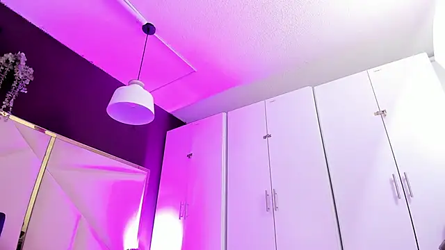 Snapshot of April_bowie chatting on February 6, 2026, 11:17 am April bowie online show from February 6, 2026, 11:17 am