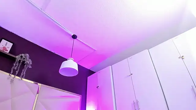 April bowie online show from March 26, 2026, 11:41 am