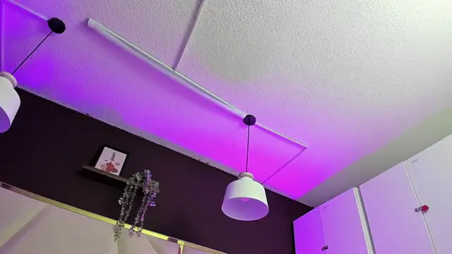 Snapshot of April_bowie chatting on February 11, 2026, 11:21 am April bowie online show from February 11, 2026, 11:21 am