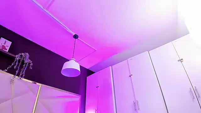 April bowie online show from April 15, 2026, 11:27 am