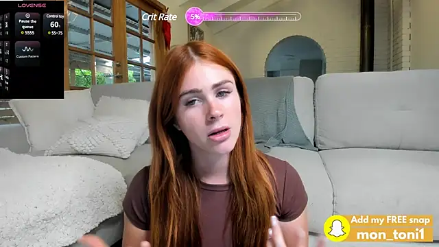 Snapshot of aus_queen chatting on December 6, 2024, 4:08 am aus queen online show from December 6, 2024, 4:08 am