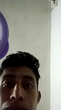 Flaquito pitudo online show from February 26, 2025, 9:12 am